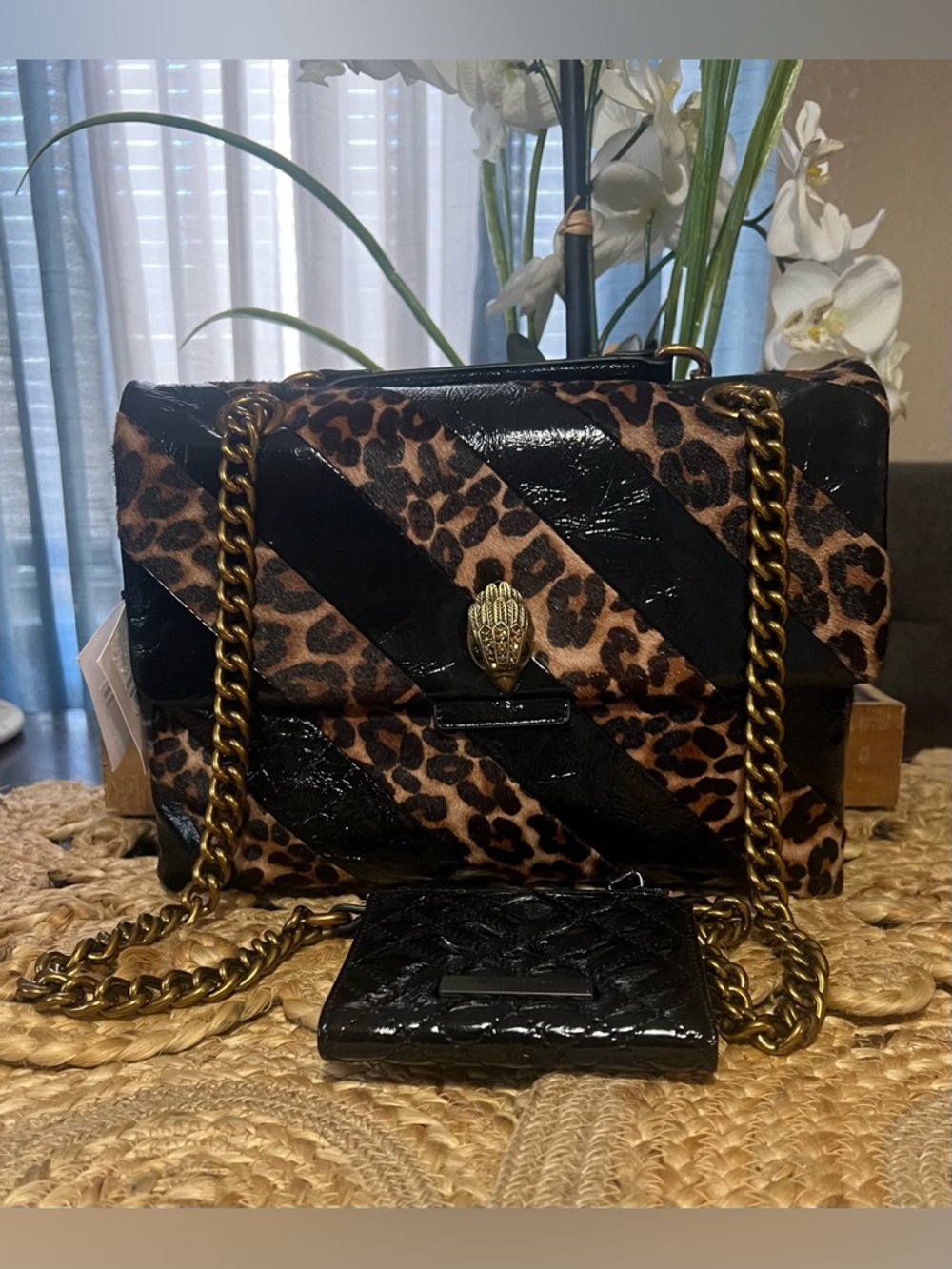 🐆Kurt Geiger Leopard Print & Black Patent Shoulder Bag with Gold Chain & Wallet - Picture 2 of 11